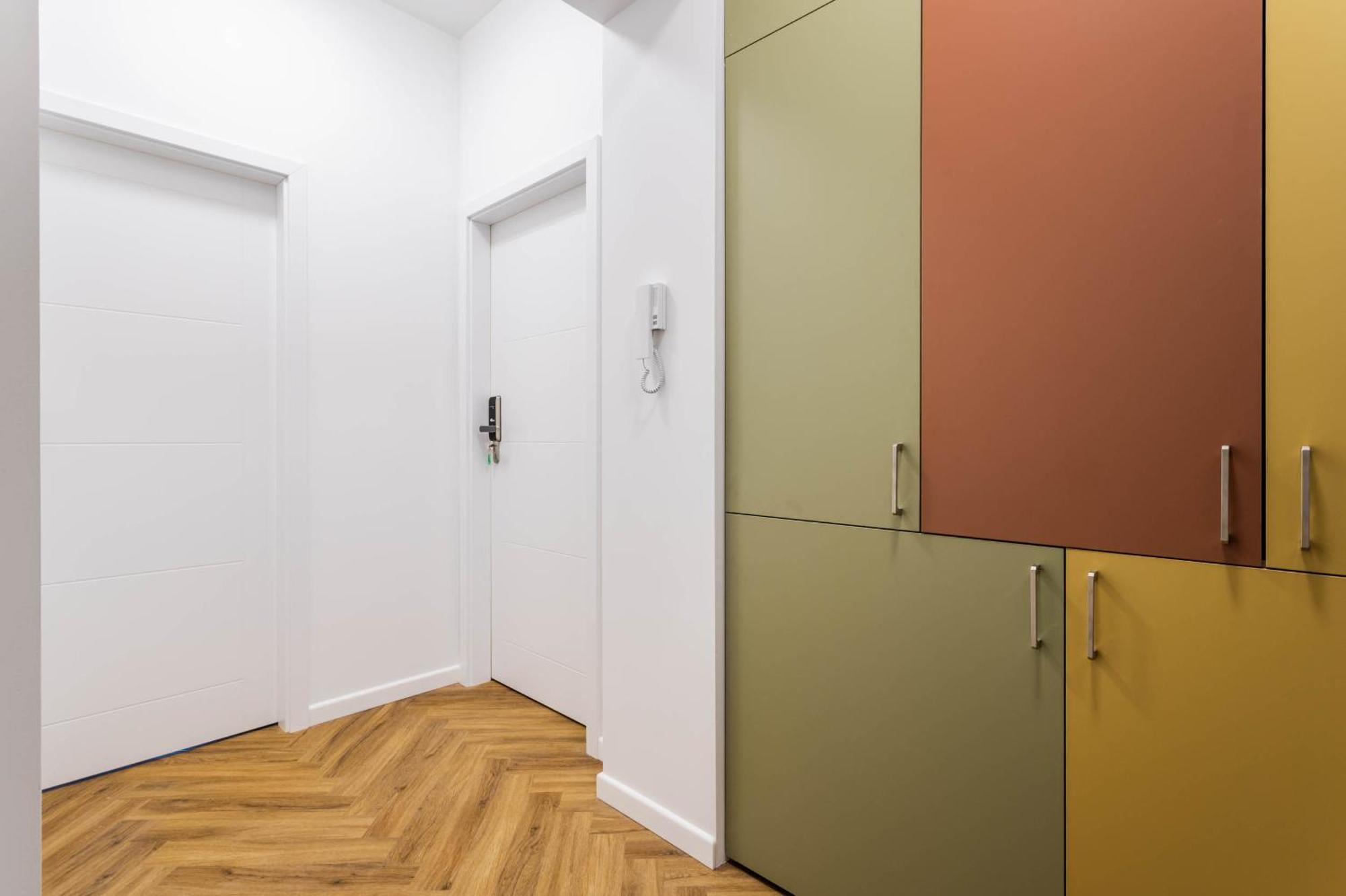 Nowoczesne I Stylowe Studia Very Berry W Poznaniu By Noclegi Renters Exterior photo