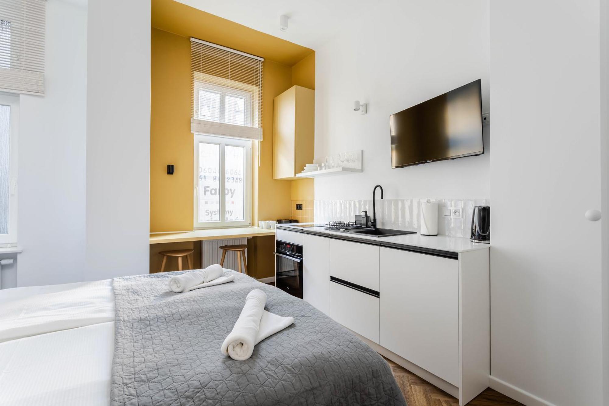 Nowoczesne I Stylowe Studia Very Berry W Poznaniu By Noclegi Renters Exterior photo