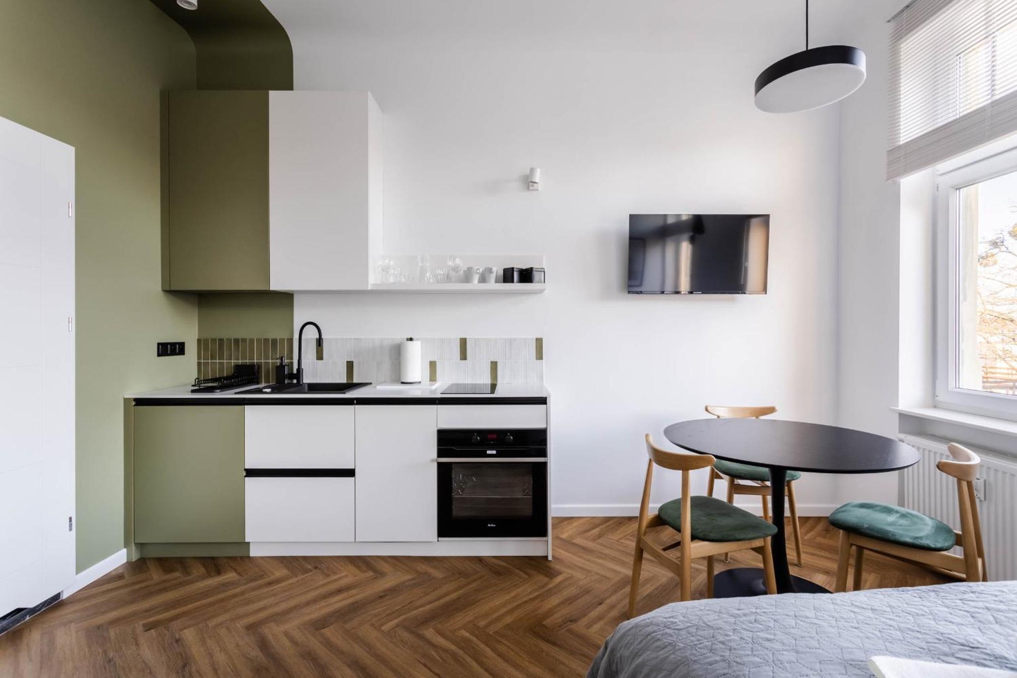 Nowoczesne I Stylowe Studia Very Berry W Poznaniu By Noclegi Renters Exterior photo